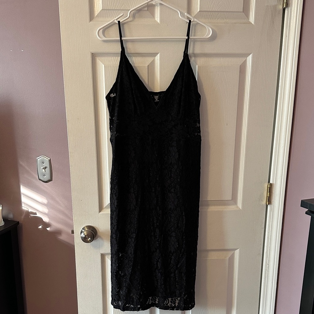 SHEIN Black Lace V-Neck Dress